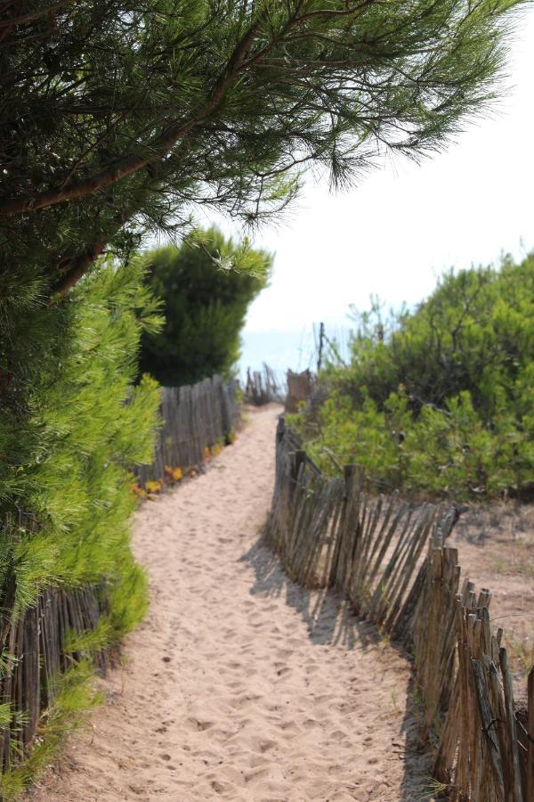 Salines Hotel Hyeres Exterior photo