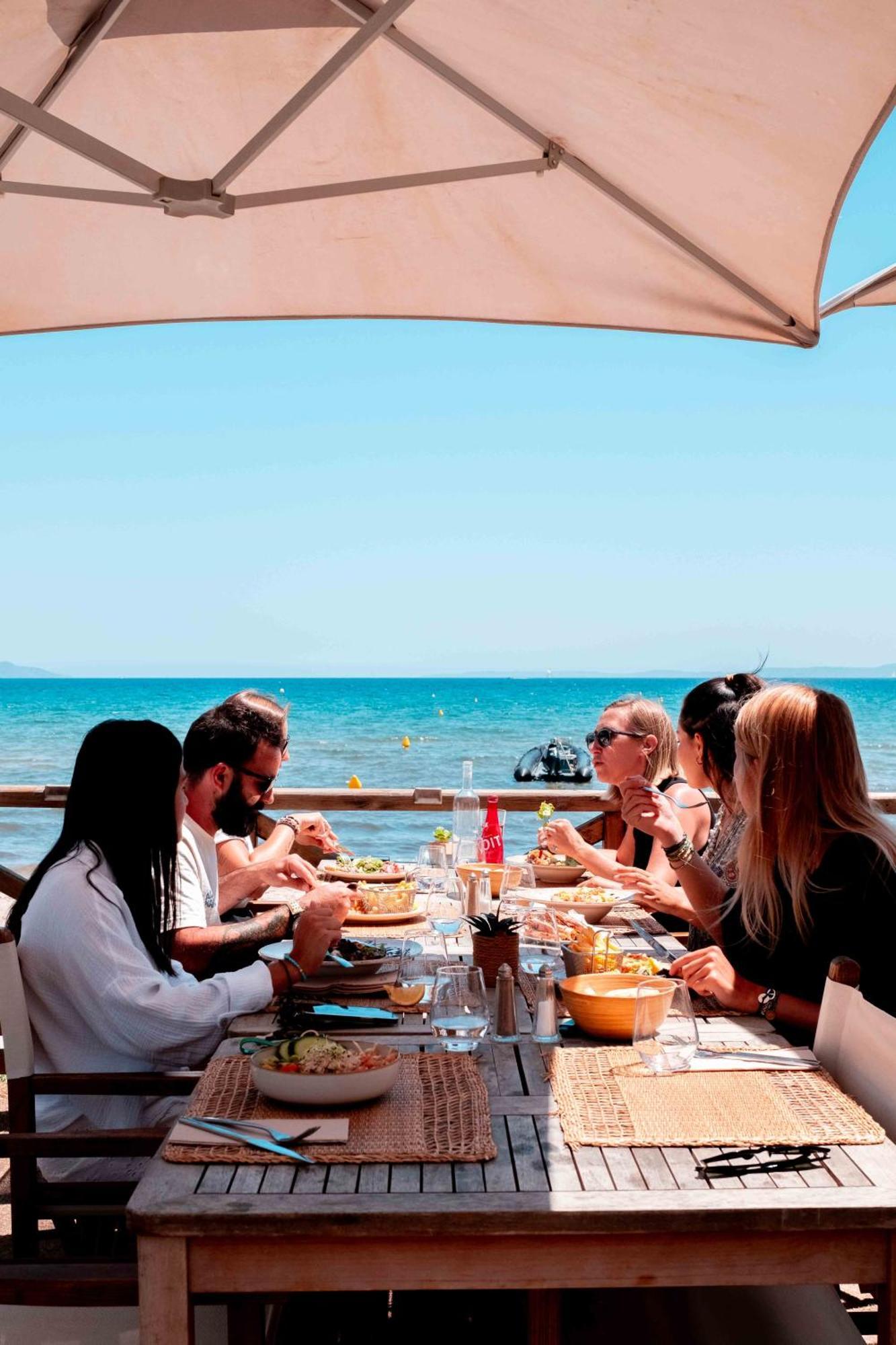 Salines Hotel Hyeres Exterior photo
