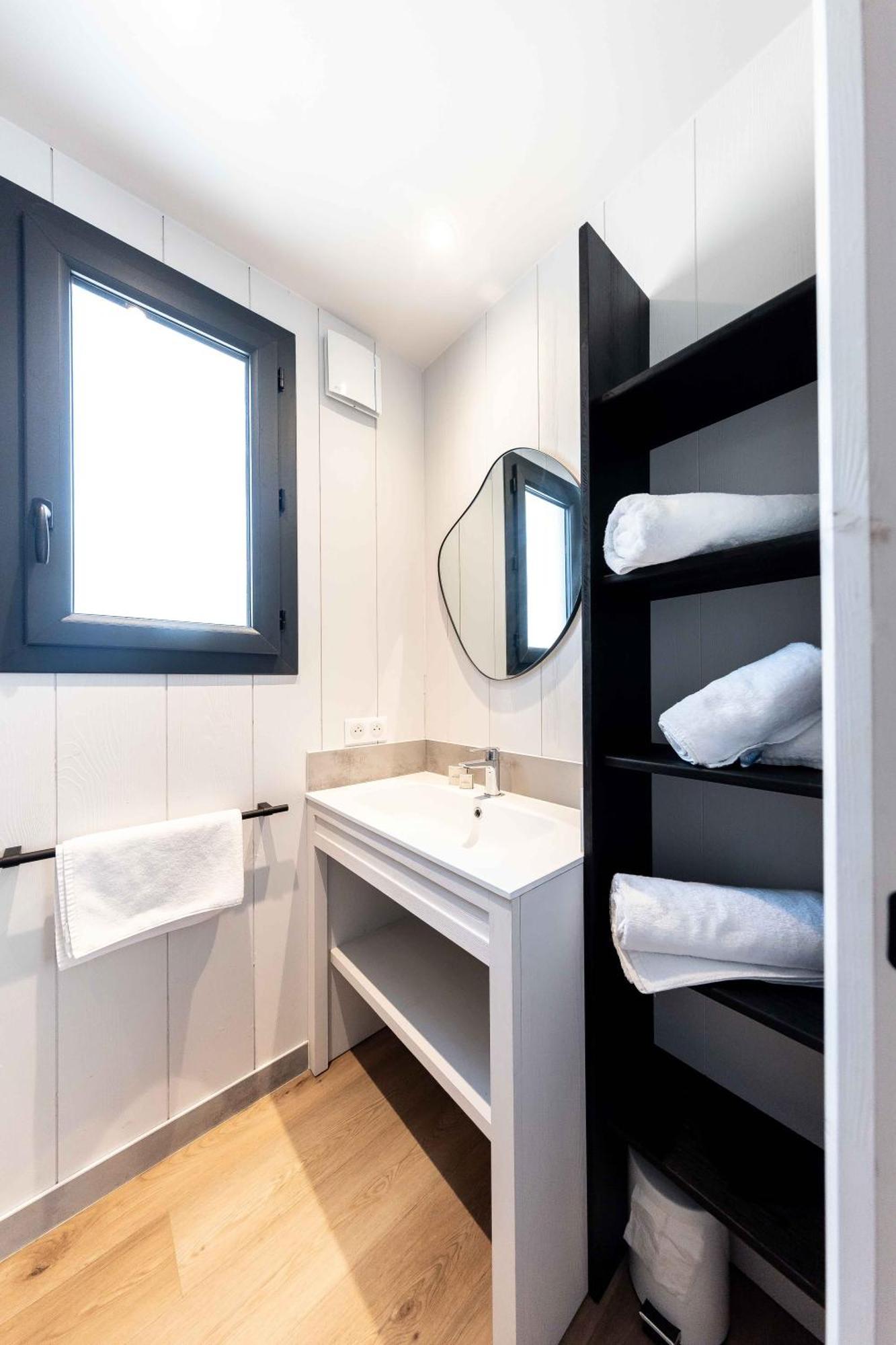 Salines Hotel Hyeres Room photo